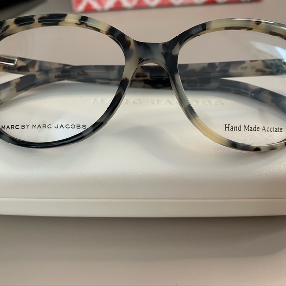 NWOT Marc Jacobs Women Eyeglasses Havana Pink Full Rim. - Picture 4 of 4